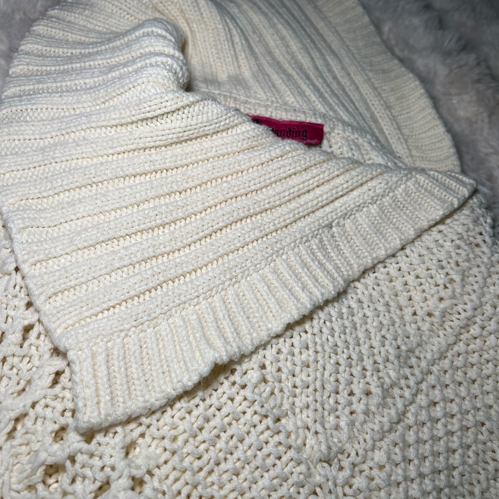 Sweater - Picture 3 of 8